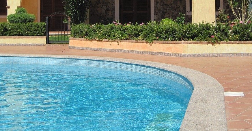 entretien piscine montignac